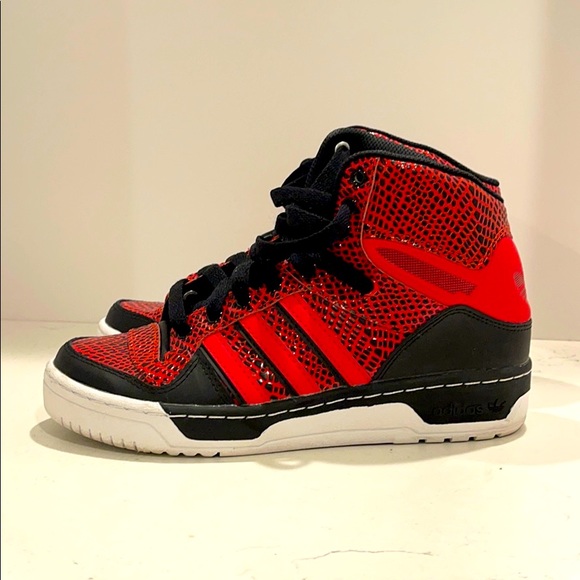 adidas Shoes - Adidas Originals High Top